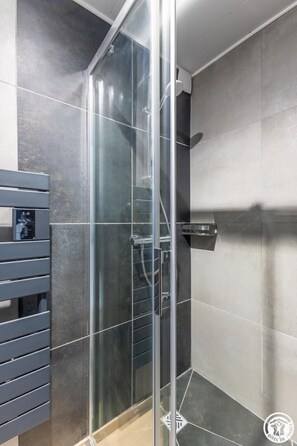 Shower - Les Collanges - CUNLHAT (CUNLHAT)