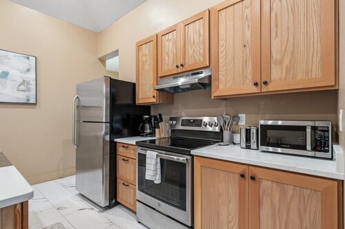 Terracotta Suite | Historic Peach St