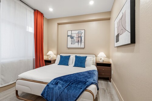 Terracotta Suite | Historic Peach St