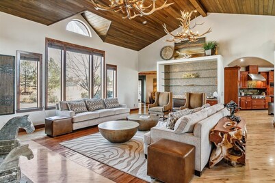 Luxurious 19K Sqft Ranch Estate• Perfect for Groups, Events & Corporate Retreats