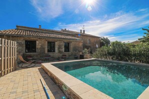 Pool - Authentic Country House with pool near Uzes (Saint-Laurent-la-Vernède)