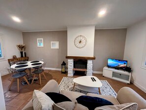 Living area - Cosy house 2 minutes from the sea (Colleville-Montgomery)