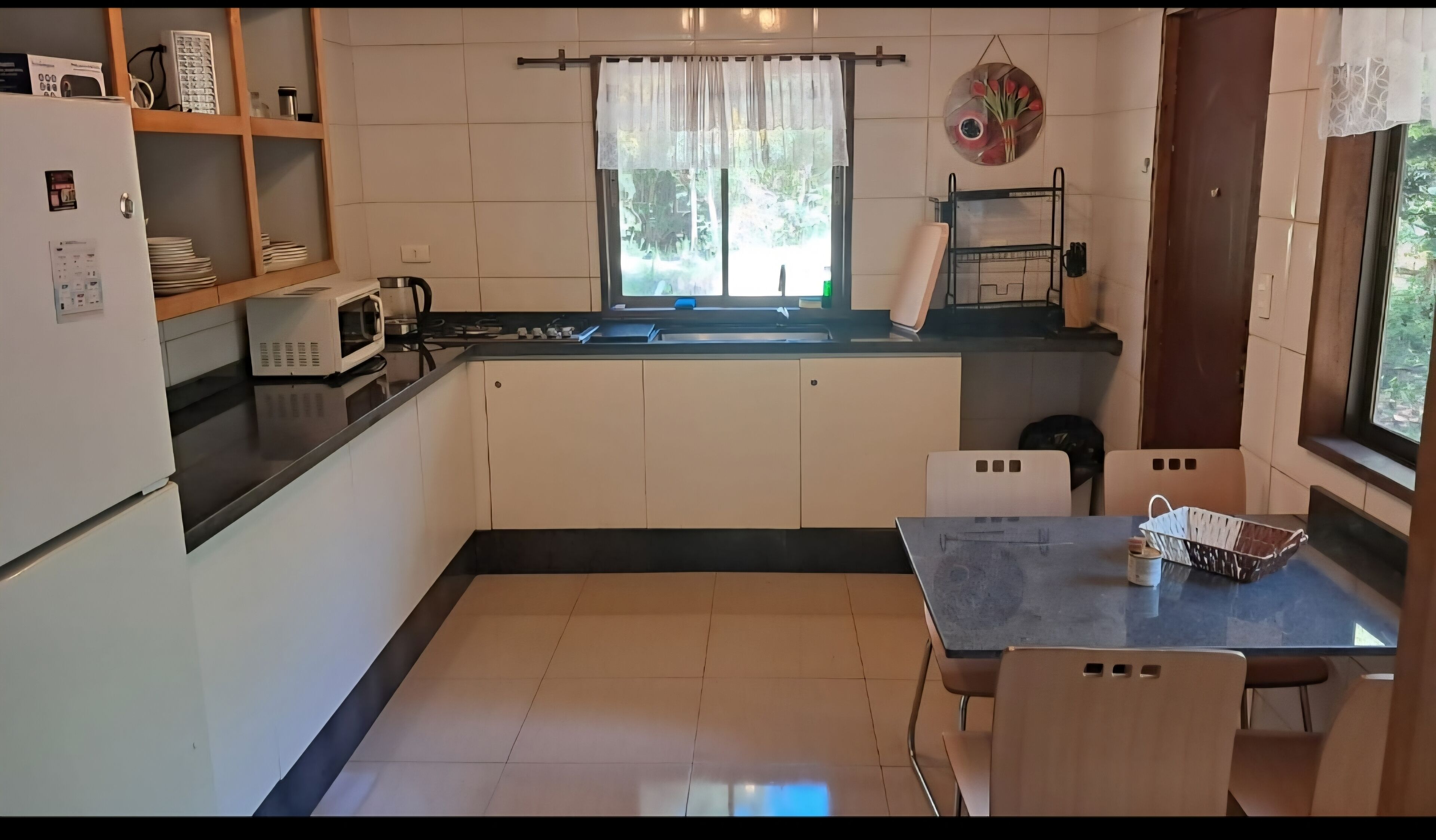 Microwave, oven, coffee/tea maker, electric kettle