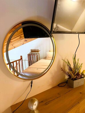 2 chambres, fer et planche à repasser, Wi-Fi gratuit, draps fournis