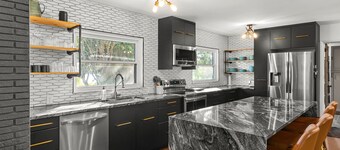 The Bentley Lakehouse - spacious lakefront retreat with pool, spa, and game room