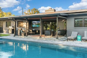 Ulkouima-allas, lämmitetty uima-allas