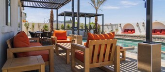 Stylish Home w/ Pool, Firepit, Chefs Kitchen & Scenic Outdoor Living Casa Mirage by Avantstay