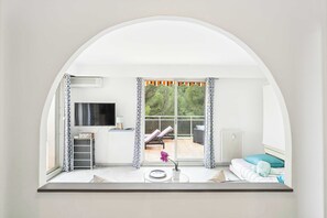 Iron/ironing board, WiFi, bed sheets - LX173 Studio grande terrasse vue mer, très calme (Nice)