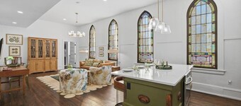 Stained Glass 1BR at the Raven Pool Parking