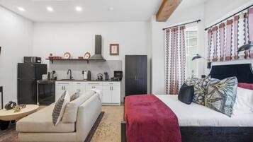 1 bedroom, iron/ironing board, travel cot, WiFi