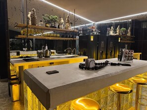 Bar (en la propiedad)