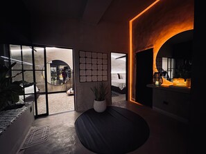 6 habitaciones, tabla de planchar con plancha, internet y ropa de cama 