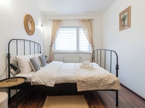 Fer et planche à repasser, Wi-Fi, draps fournis