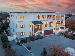 Exterior - Luxury Meets the Beach! Private Pool/Hot Tub/Linens/11BR/Parking Steps to Beach! (Dewey Beach)