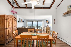 Interior - Unique Bayfront Townhome with a Prime Location (Ocean City)