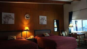 Espacio para trabajar con laptop y wifi gratis