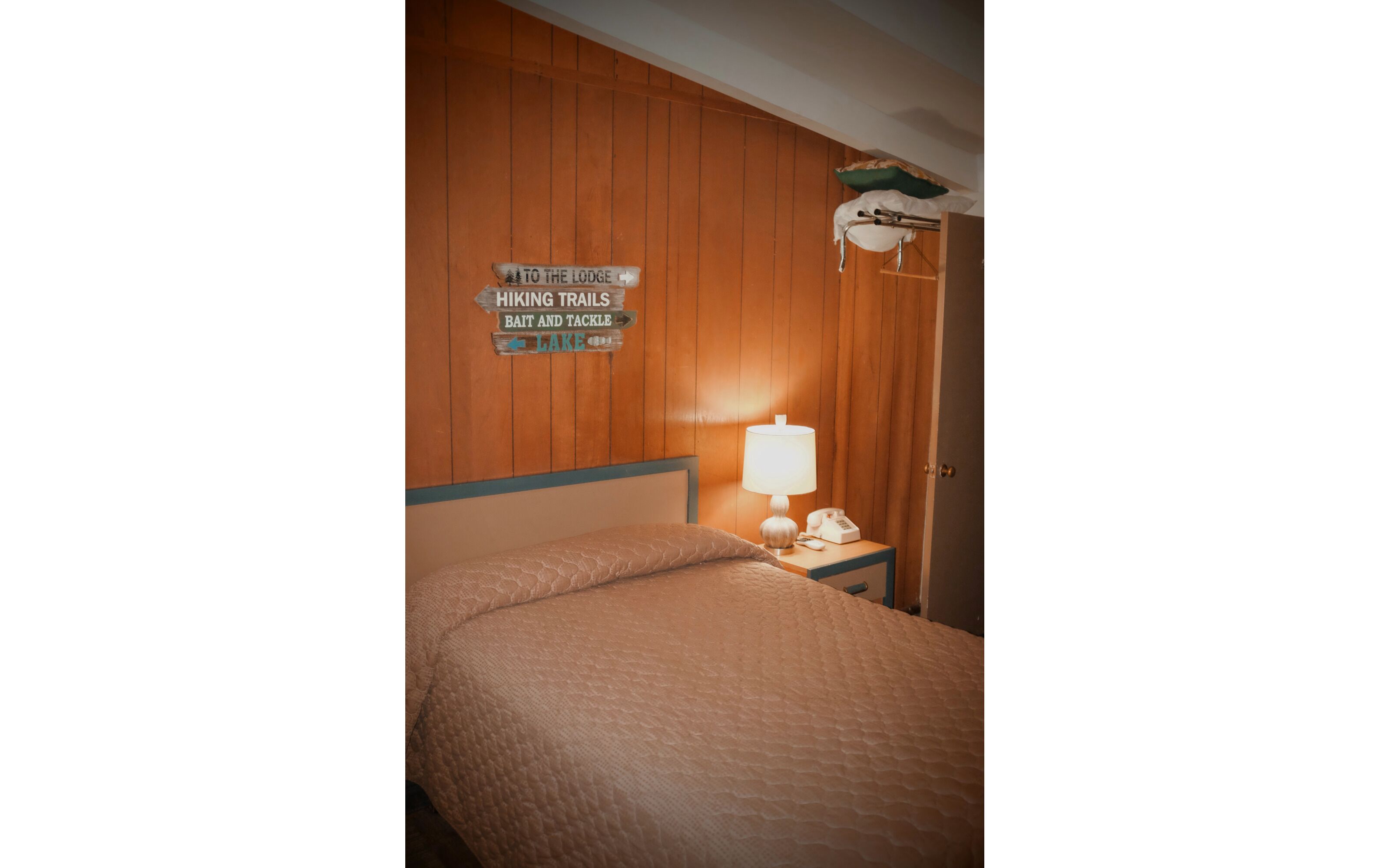 Classic Single Room, 1 Double Bed, Non Smoking | Laptop workspace, free WiFi