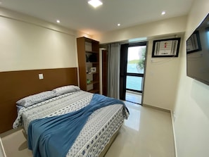 Ferros/tábuas de passar roupa, Wi-Fi, roupa de cama