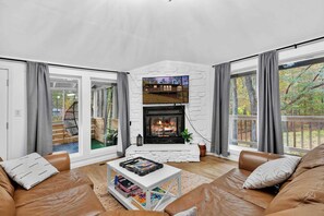 Living area - Two Cabins Retreat in Woods Resort - Dog-Friendly! (Hedgesville)