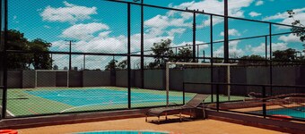 Apto em Campo Grande com Piscina e churrasqueira