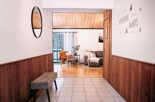 Hot Tub + Game Room + Fire Pit | Black Creek Lodge