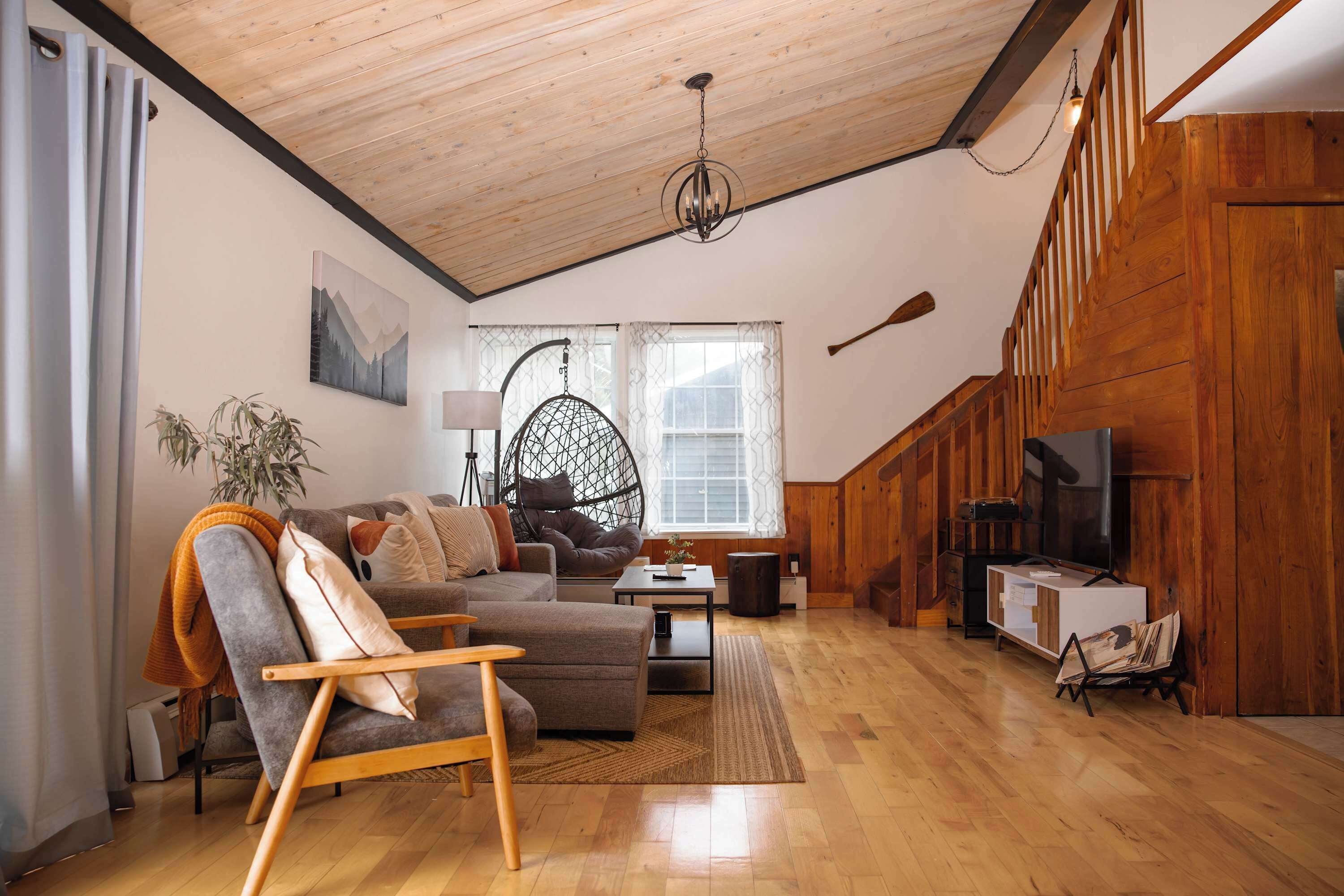 Fernseher, Kamin, Arbeitsbereiche