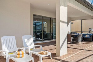 Outdoor dining - Family villa near Disney w/ private pool (Kissimmee)