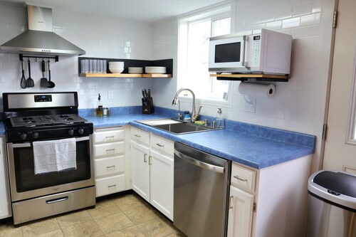 Cozy Cabin in the City of Winnemucca Plus GYM