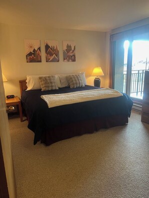 書桌、熨斗/熨衫板、可攜式嬰兒床、免費 Wi-Fi