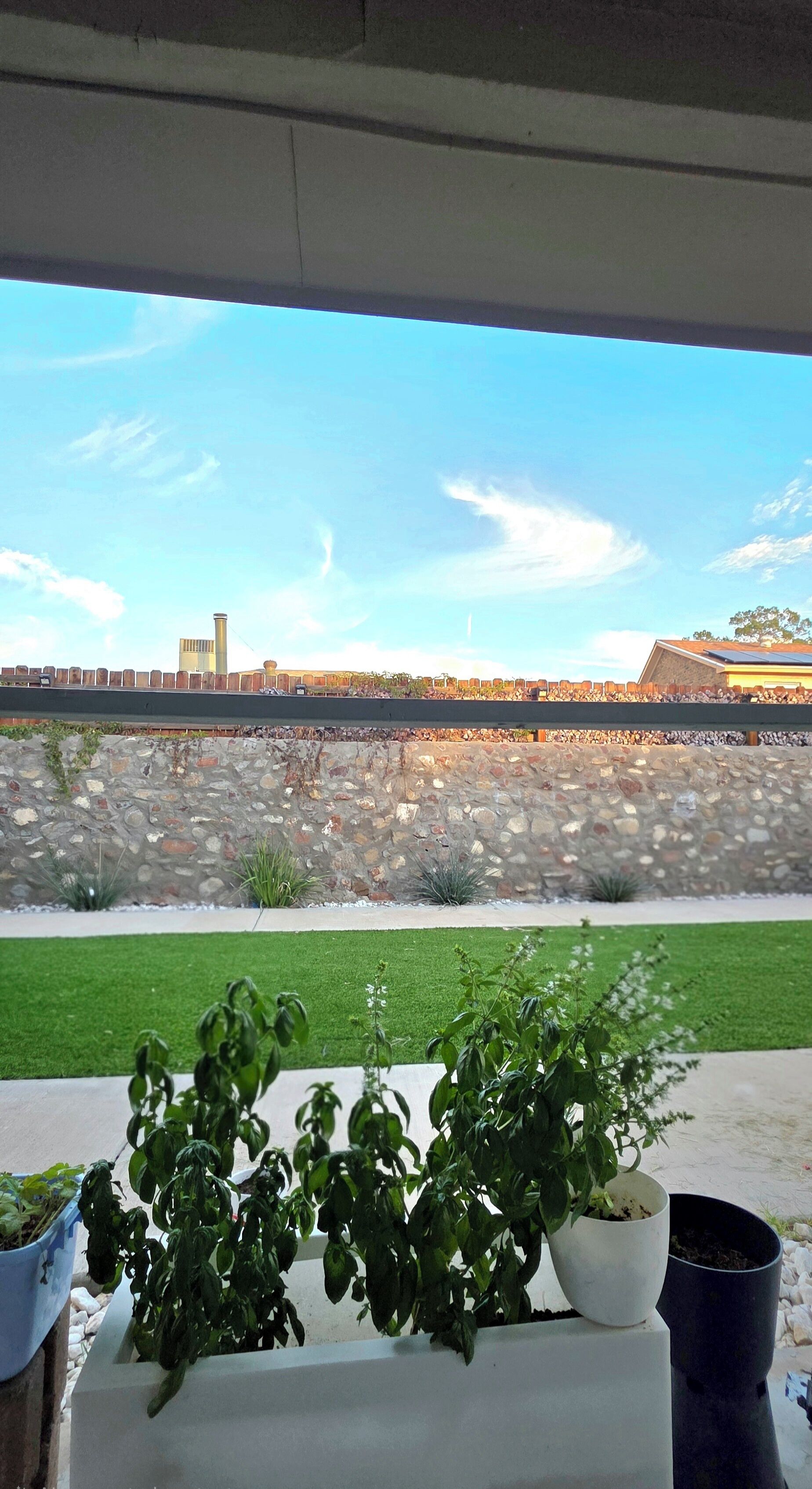 المنطقة المحيطة بالمنشأة