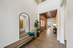 Interior - Homestead Waterstone: Near Disney, Waterfall, Private Pool, Arcade, Movie Theater (Kissimmee)
