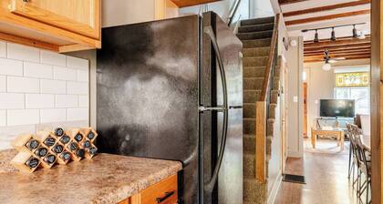 3-bedroom Rustic styled home in Harrisburg