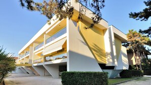 Unclassified image, 4 of 21, button - Croce del Sud by Interhome (Bibione)