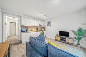 TV - College Lane Apartment, Bury St Edmunds (Bury St Edmunds)