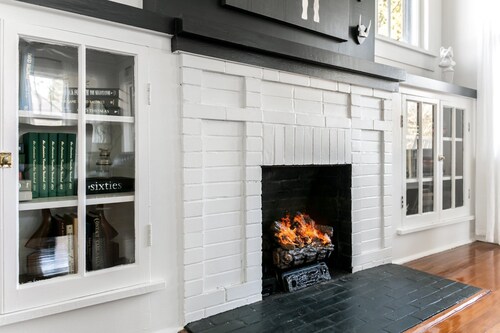 La Belle Bungalow | 2/2, Pet Friendly w/ fee