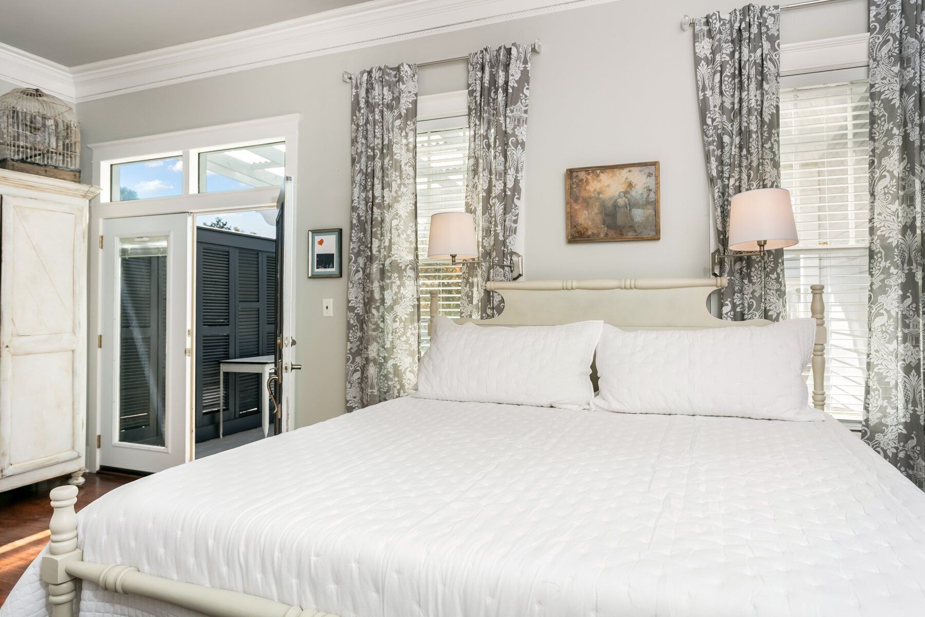 2 chambres, fer et planche à repasser, Wi-Fi gratuit, draps fournis