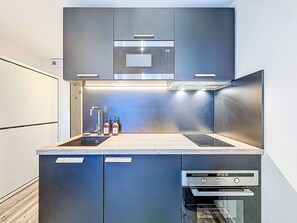 Fridge, oven, cookware/dishes/utensils - Le Curling B (Val Claret) by Interhome (Tignes)