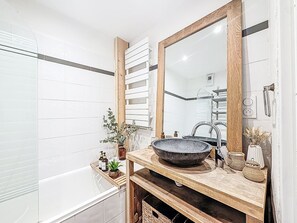 Bathroom - Le Curling B (Val Claret) by Interhome (Tignes)