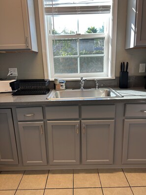 Private kitchen - Gooland Green House (Goleta)