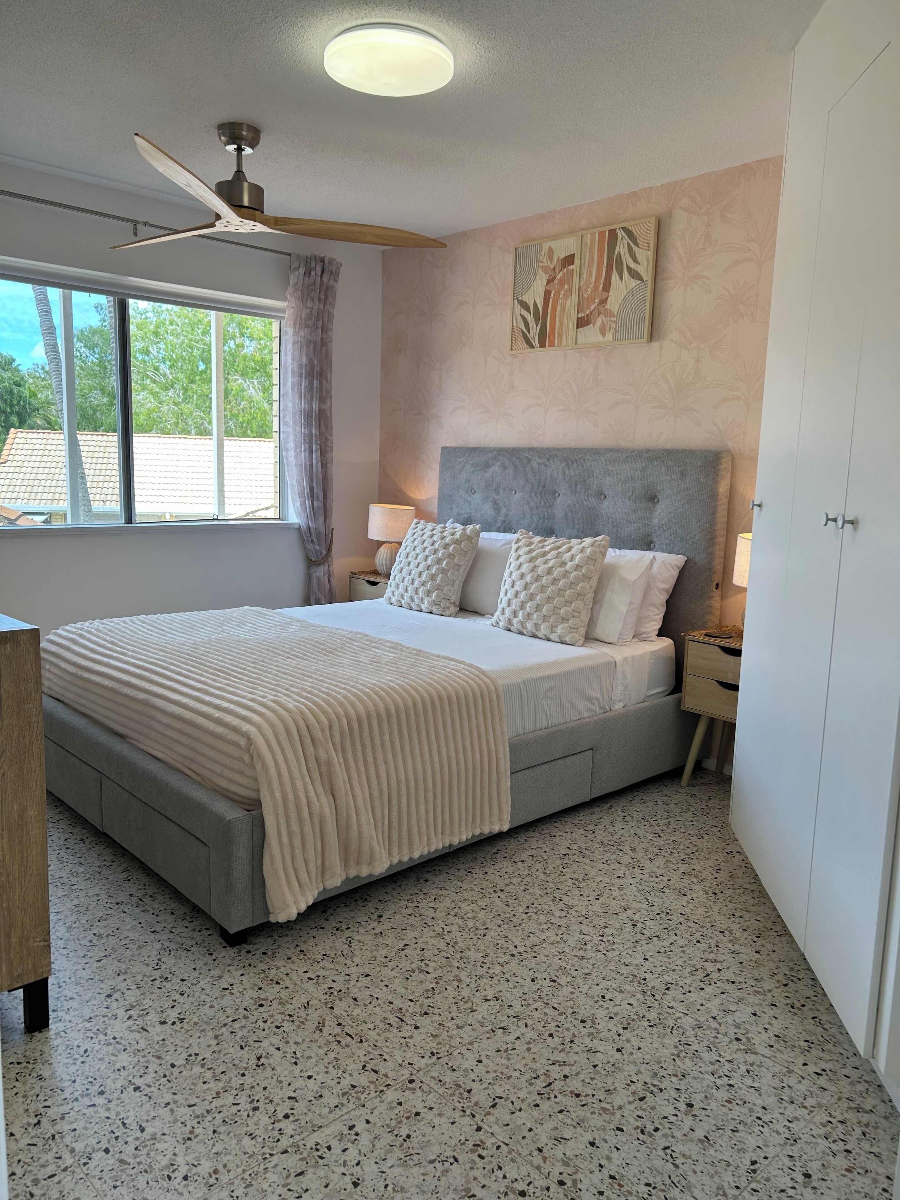 In-room safe, desk, iron/ironing board, free WiFi