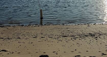 Beachfront Bungalow with Stunning Sea Views – White Sandy Beach Resort