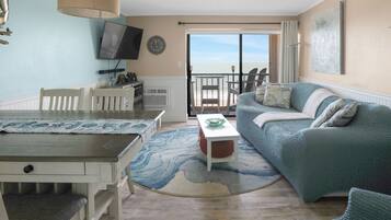 Smart TV, fireplace, books, music library