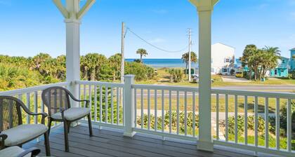 Coastal Canary | Ocean Views and hot tub!