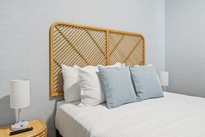 WiFi, bed sheets - Hotel Vecina - Suite 7 - Playa (St. Augustine)