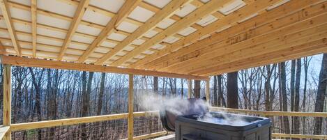 Tina de hidromasaje al aire libre