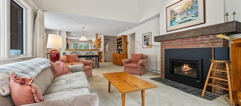 Saddleback | 15 Clubhouse | Ski in/out, Pet friendly