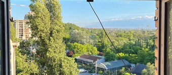 Cozy & artistic designer loft by Ada Lake with free parking on premises