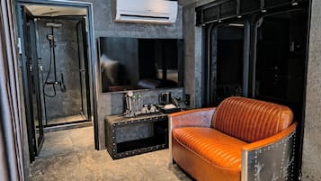 Studio Room | Egyptinpuuvillaiset lakanat, ylelliset vuodevaatteet, työpöytä