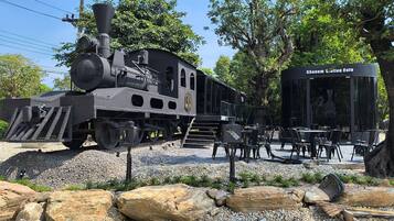 Mặt tiền nơi lưu trú