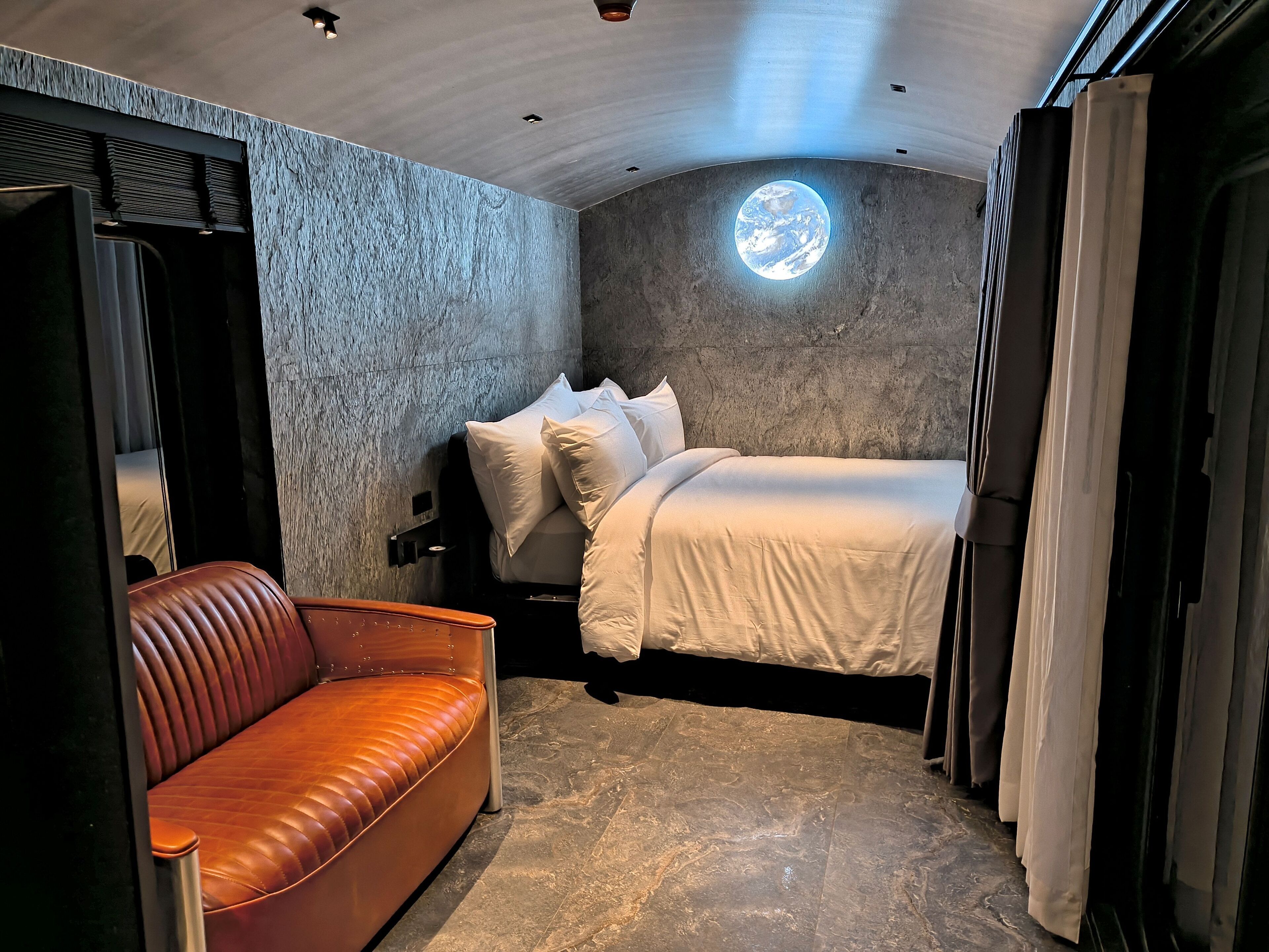 Studio Room | Seprai katun Mesir, seprai premium, meja kerja, dan Wi-Fi gratis